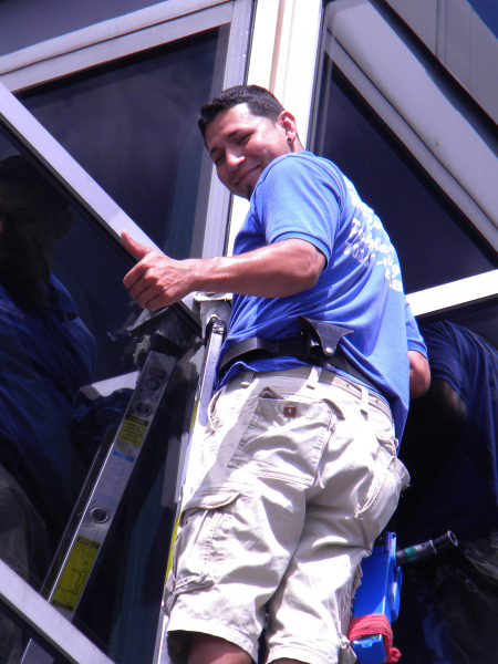 1t-commercial-window-washing